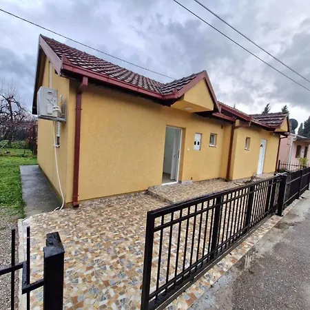 Apartment Near Big Fashion