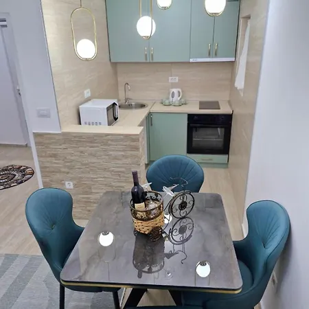 Near Big Fashion Apartment Podgorica