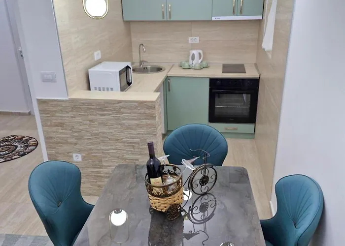 Near Big Fashion Apartment Podgorica